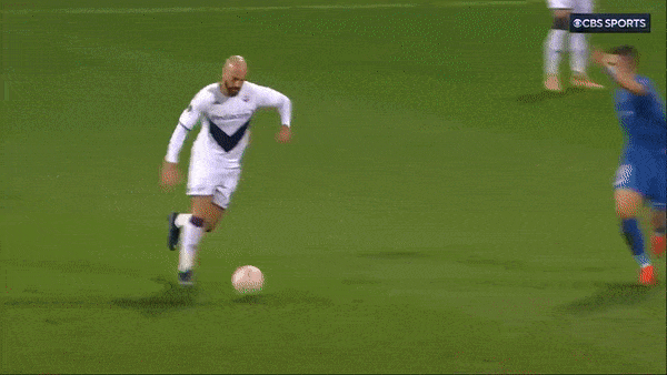 Rigas FS vs Fiorentina 0-3: Antonin Barak sớm mở bàn, lần lượt Arthur Cabral, Riccardo Saponara góp công đè bẹp đối thủ