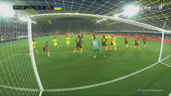 Villarreal vs Valencia 2-1: Edinson Cavani khai bàn nhưng Samuel Chukwueze, Juan Foyth ngược dòng bất ngờ giành gọn chiến thắng