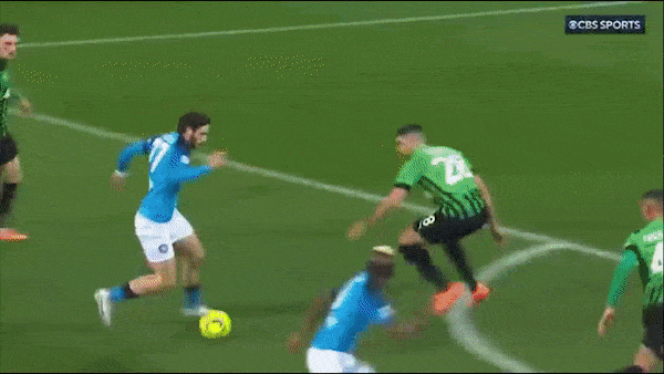 Sassuolo vs Napoli 0-2: Kvaratskhelia tỉa bóng tinh tế, Victor Osimhen ấn định chiến thắng, VAR từ chối bàn thắng của Lauriente, Simeone