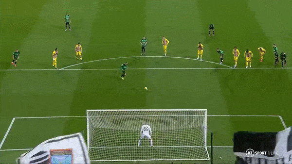 Sassuolo vs Spezia 1-0: Domenico Berardi ghi bàn duy nhất trên chấm penalty, giành gọn 3 điểm