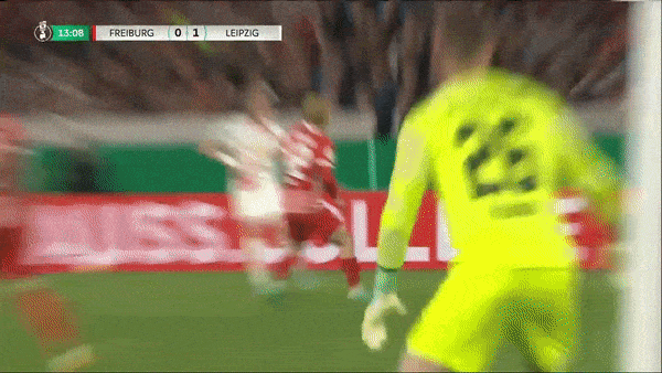 Freiburg vs Leipzig 1-5: Lần lượt Dani Olmo, Henrichs, Szoboszlai, Nkunku đè bẹp đối thủ giành vé chung kết, Gvardiol nhận thẻ đỏ