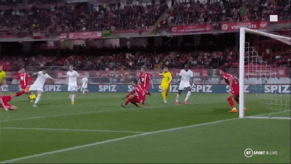 Monza vs AS Roma 1-1: Stephan Shaarawy chớp thời cơ mở bàn, Luca Caldirola gỡ hòa, Zeki Celik phải nhận thẻ đỏ