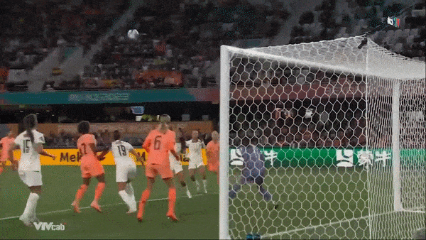 Nữ Hà Lan vs Nữ Bồ Đào Nha 1-0: ​​​​​​​Van Der Gragt đánh đầu ghi bàn duy nhất, trọng tài VAR công nhận bàn thắng