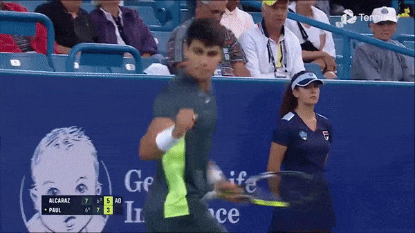 Carlos Alcaraz vs Tommy Paul 2-1: Carlos Alcaraz 194 phút để hạ tay vợt chủ nhà Tommy Paul