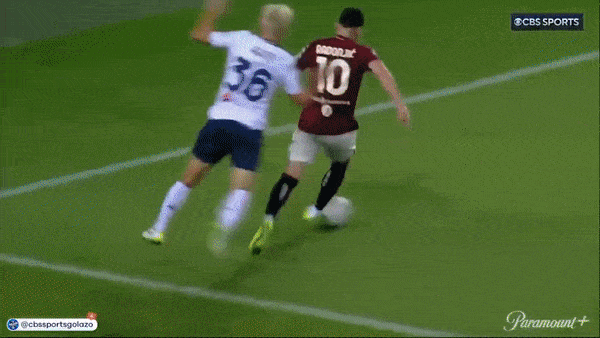 Torino vs Genoa 1-0: Nemanja Radonjic đột phá, tung cú sút chéo góc kịp ghi bàn duy nhất giành gọn 3 điểm
