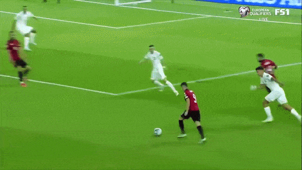 Albania vs Ba Lan 2-0: VAR từ chối bàn thắng của Ba Lan, Jasir Asani mở bàn, Mirlind Daku ấn định 3 điểm cho chủ nhà