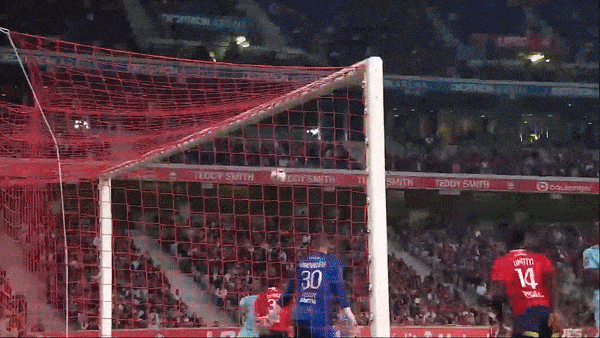 Lille vs Reims 1-2: Mohamed Daramy mở bàn, Nakamura Keito nhân đôi tỷ số, Benjamin Andre ngược dòng bất thành