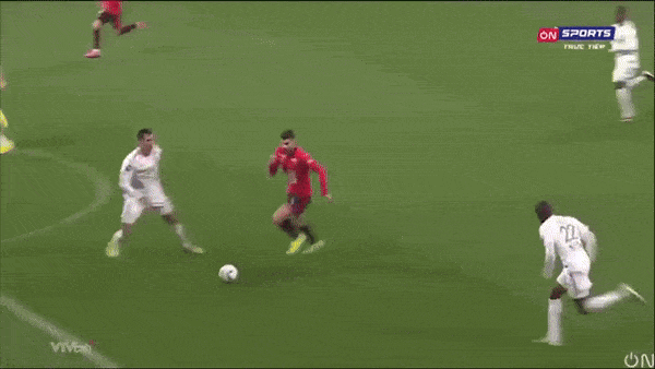 Lyon vs Rennes 2-3: Martin Terrier xuất thần cú đúp, Desire Doue góp công, Henrique, Lacazette ngược dòng bất thành