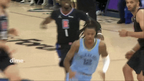 25 pha phạm lỗi đầy thô bạo, đáng xấu hổ trong lịch sử NBA