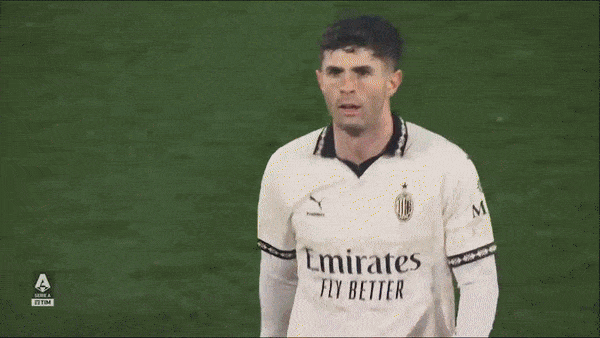 Khoảnh khắc ngôi sao tuyển Mỹ Christian Pulisic lập công trong màu áo AC Milan 