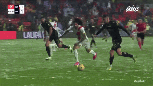 Rayo Vallecano - Cadiz 1-1: Florian Lejeune mở bàn nhưng Javi Hernandez kịp tỏa sáng cứu thua phút bù giờ, giành 1 điểm cực quý