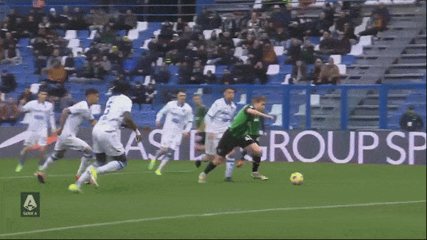 Sassuolo vs Frosinone 1-0: Uros Racic kiến tạo, Kristian Thorstvedt chớp thời cơ sút cận thành, Kaio Jorge hỏng penalty, bỏ lỡ cơ hội chia điểm