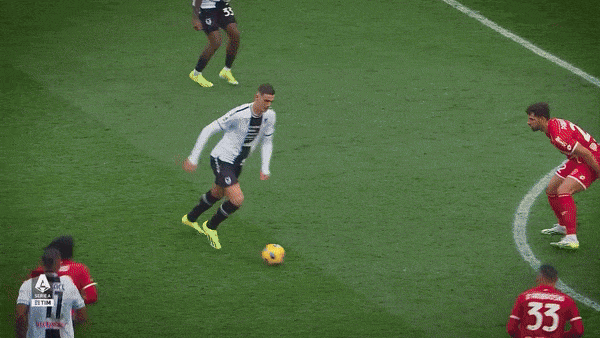 Michele Di Gregorio là thủ môn xuất sắc nhất mùa giải Serie A 2023-2024