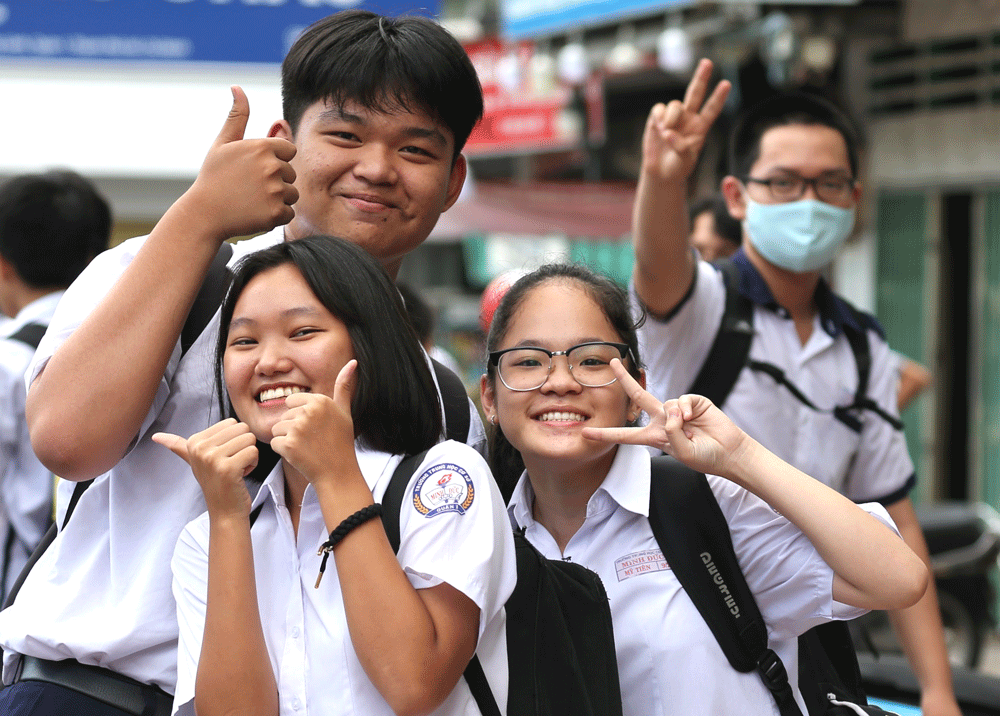 TPHCM: Thí sinh phấn khởi với đề thi môn Ngữ văn về thông điệp “tình yêu thương“