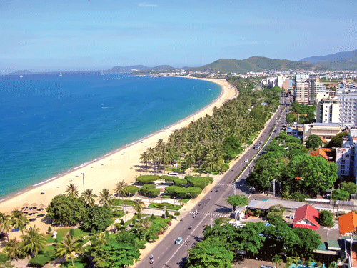 Bãi biển Mỹ Khê (Đà Nẵng) thu hút nhiều dự án đầu tư nước ngoài. Bãi biển Mỹ Khê (Đà Nẵng) thu hút nhiều dự án đầu tư nước ngoài.