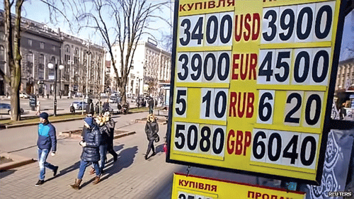 Đồng hryvnia đã mất giá 60% so với USD trong vòng 1 năm qua.