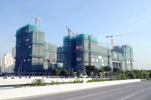 Khi ký hợp đồng mua nhà cần phải tìm hiểu kỹ các quy trình về chứng thư ngân hàng bảo lãnh. Ảnh: LONG THANH