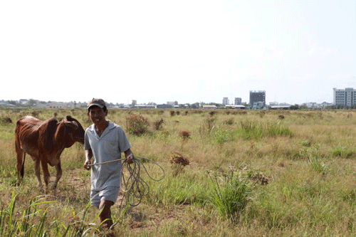 Dân nghèo quá xây quảng trường 2.200 tỷ làm gì? ảnh 1 Dân nghèo quá xây quảng trường 2.200 tỷ làm gì? ảnh 1