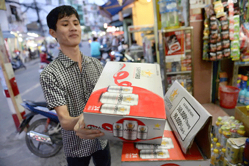 Bia Sapporo được bày bán trên đường Huỳnh Mẫn Đạt, Q.Bình Thạnh (TP.HCM).