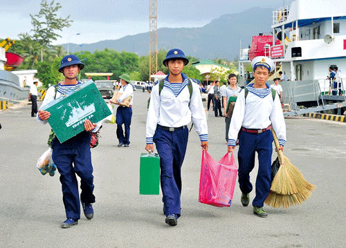 Chiến sĩ mới đến Trường Sa.