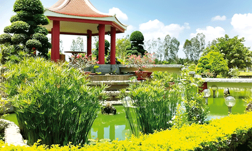 Hồ Thủy tạ - một không gian xanh, sạch, đẹp tại Nhà máy của Tập đoàn Mỹ Lan.