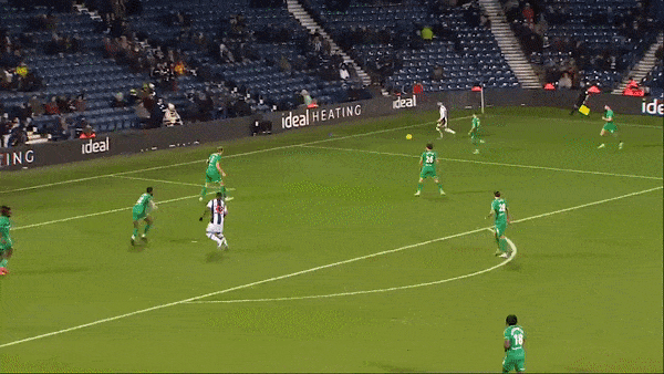 West Bromwich vs Chesterfield 4-0: Lần lượt John Swift, Tom Rogic, Jake Livermore, Jovan Malcolm nhấn chìm đối thủ giành vé vòng 4 FA Cup