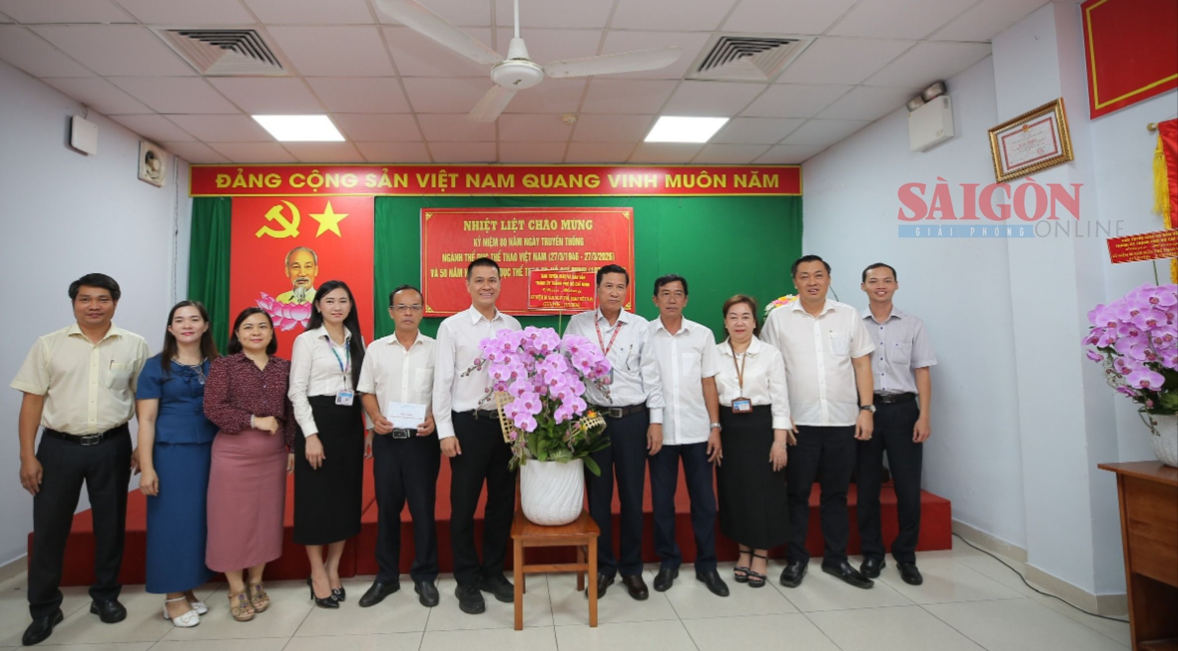 Ban Tuyên giáo và Dân vận Thành ủy TPHCM thăm hỏi và chúc mừng các tập thể, cá nhân ngành thể thao