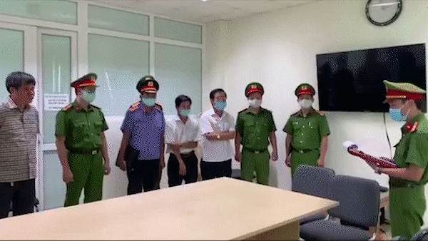 Khởi tố thêm 3 chuyên viên trong vụ kê khống 353 mộ giả