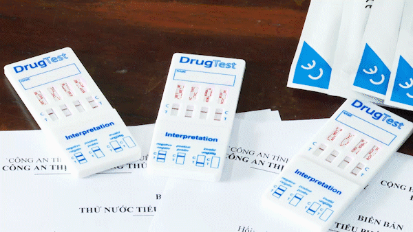 14 người góp tiền thuê nhà nghỉ, mua rồi sử dụng trái phép ma tuý