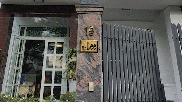 Tin nóng: 1 nạn nhân tử vong trong vụ nổ lớn ở Hà Tĩnh; Bắt băng “bảo kê” thu tiền nhiều chủ xe chở vật liệu xây dựng 