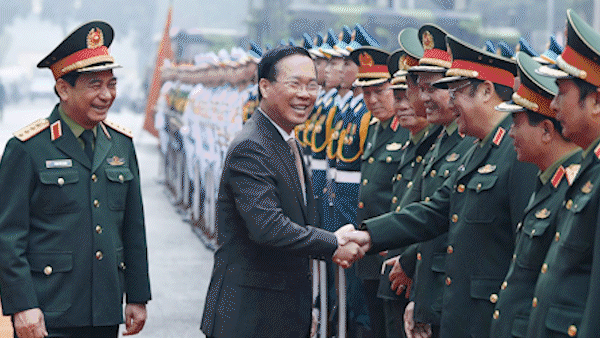 Tin nóng: Sự cố giao thông trên cầu Rạch Miễu; Điều tra vụ bé gái bị nhóm bạn đánh hội đồng