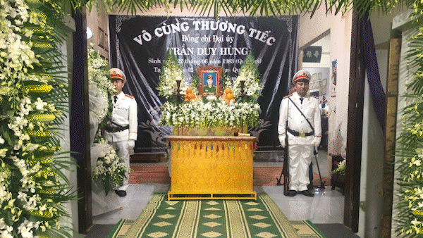 Tin nóng: Tiếc thương Đại úy Trần Duy Hùng; Tóm gọn kẻ dùng kiếm giết vợ