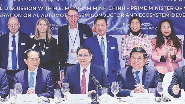 Tin nóng: Kết luận vụ tố chạy án 2,7 tỷ đồng; Cục TDTT dừng công tác huấn luyện đối với 2 HLV