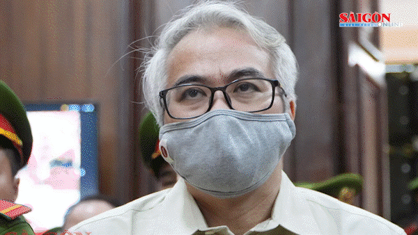 Bản tin tối 23-7: Chứng khoán lao dốc; Xét xử "đại án" Cục Đăng kiểm Việt Nam