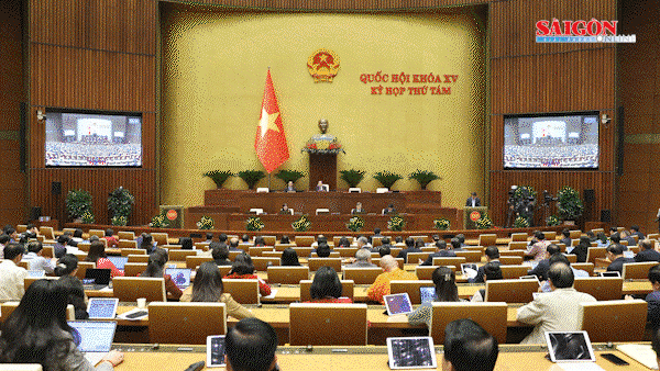 Bản tin trưa 30-11: Luật Tư pháp người chưa thành niên; Giá vé máy bay tết “nóng ran”