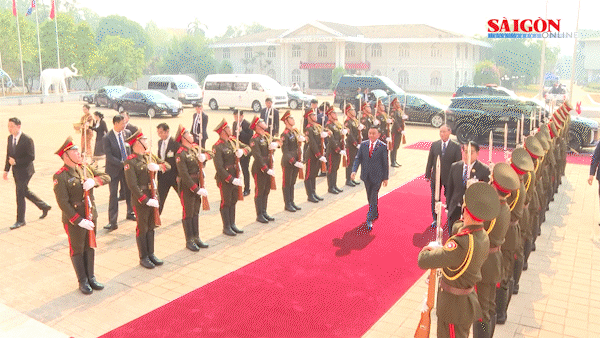 Lễ đón chính thức Thường trực Ban Bí thư Trần Cẩm Tú tại thủ đô Vientiane (Lào)