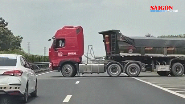 Quay đầu xe trên đường cao tốc, tài xế xe đầu kéo bị phạt 35 triệu đồng