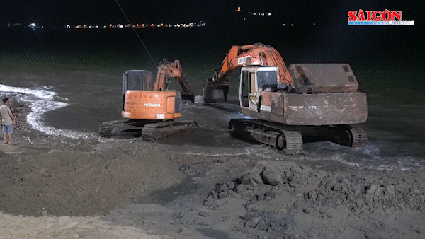 Đại tá quân đội nhận định về chủng loại xác xe tăng ở biển Quy Nhơn