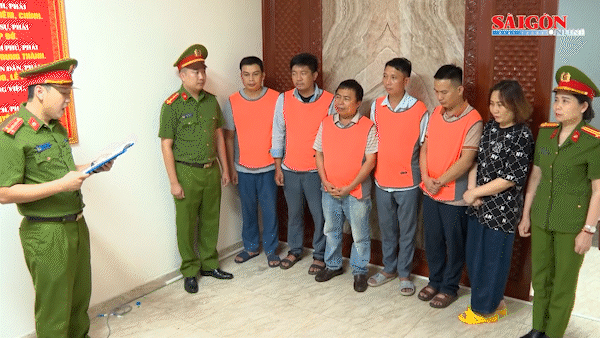 Bắt giám đốc, phó giám đốc công ty lập khống hồ sơ thí nghiệm vật liệu xây dựng