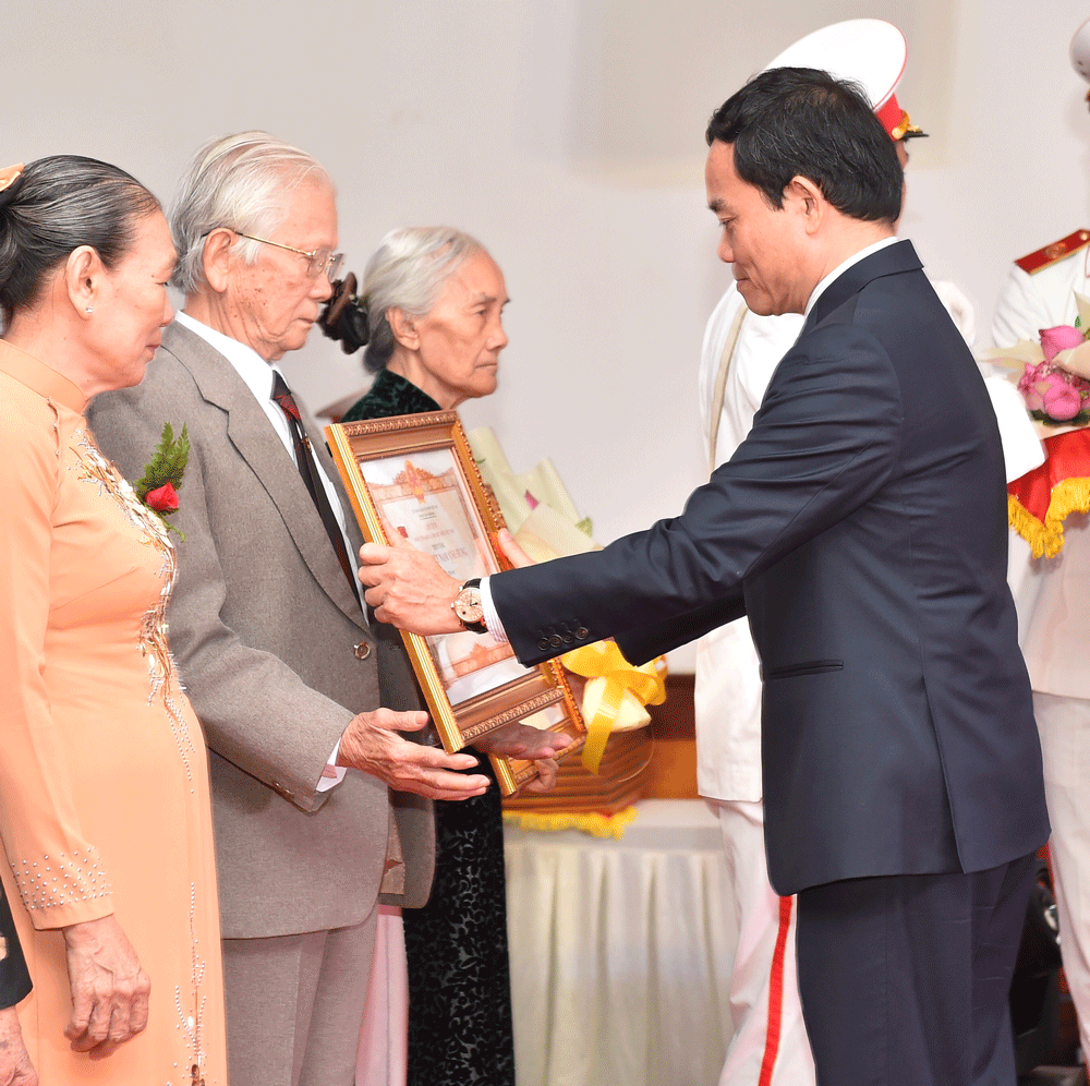 41 mẹ được truy tặng danh hiệu Bà Mẹ Việt Nam Anh hùng ảnh 2