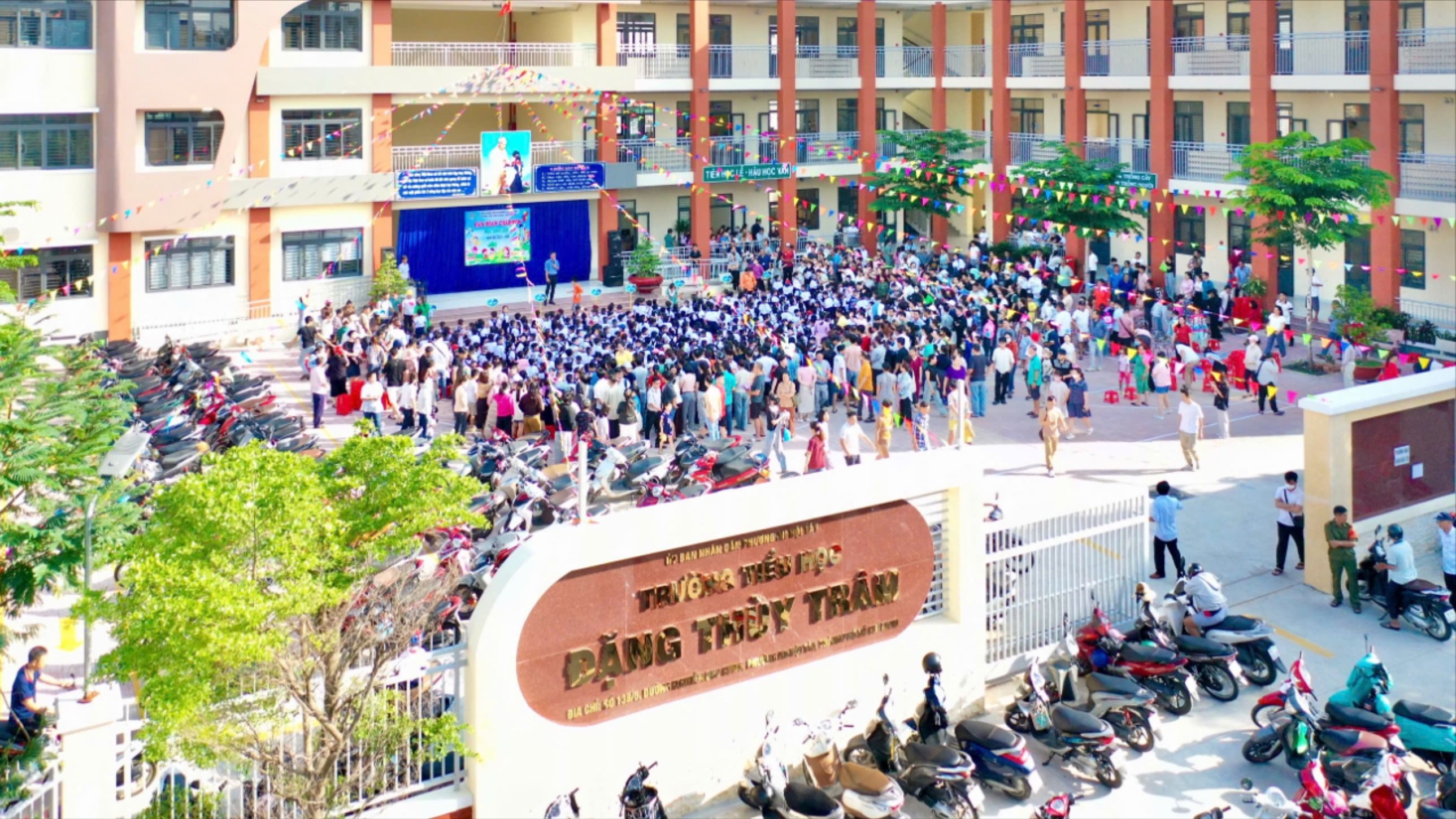 Trường Tiểu học Đặng Thùy Trâm, phường An Hội Tây. Ảnh: HOÀNG HÙNG