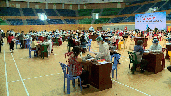 Deputy PM requires to clarify voluntary or mandatory Covid-19 vaccination 