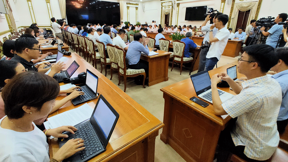 Phải tạo môi trường an toàn, để thành phố không còn nguy cơ xảy ra dịch bệnh ảnh 5