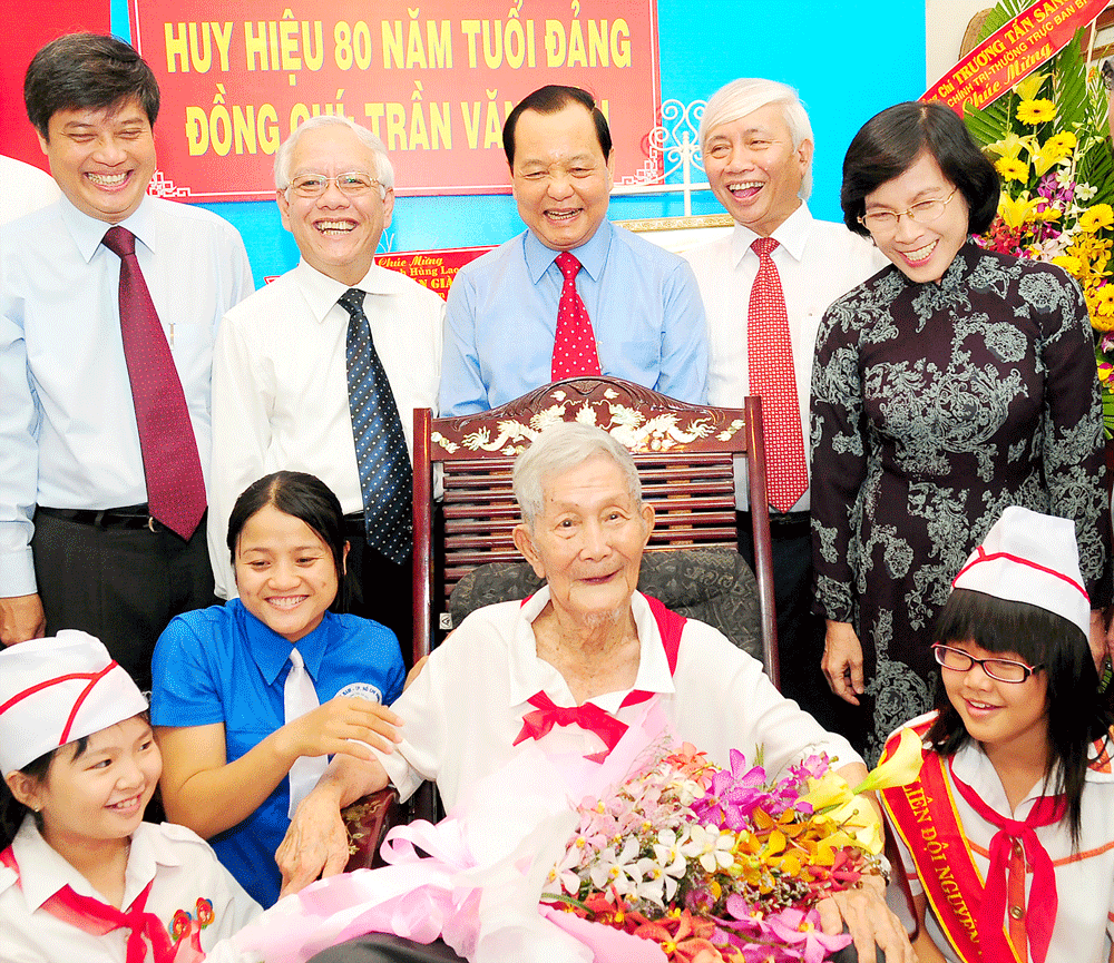 Trần Văn Giàu với Nguyễn Ái Quốc - Hồ Chí Minh và tư tưởng Hồ Chí Minh  ảnh 1