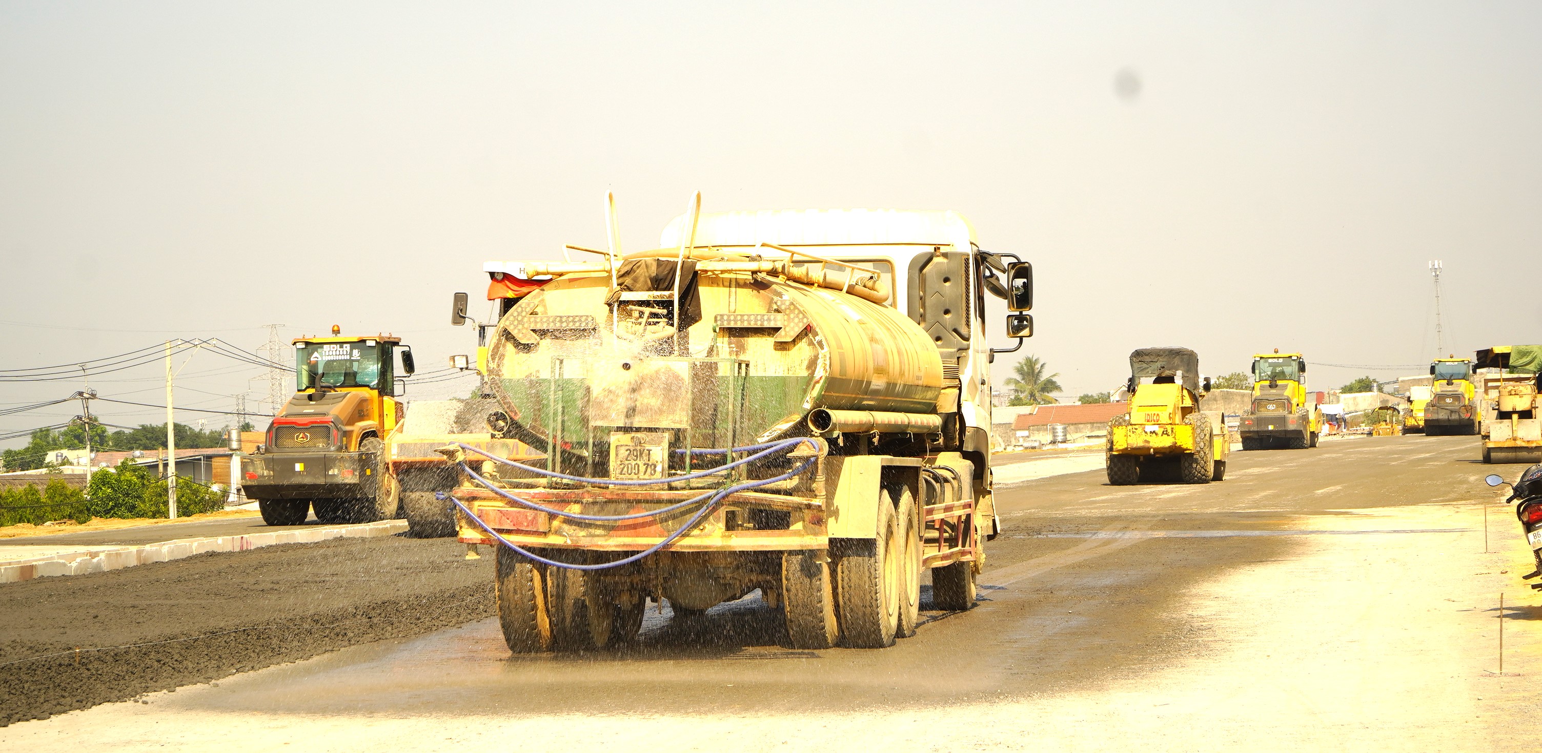 Công trường dự án thành phần 1 cao tốc Biên Hòa – Vũng Tàu đoạn qua Đồng Nai nhộn nhịp ngày đầu năm 2026