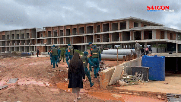 Vẫn chưa thể cưỡng chế công trình vi phạm trong sân golf Đồi Cù