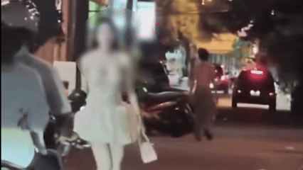 Xác minh clip cô gái ném gạch vào nhà dân ở phường Cầu Ông Lãnh