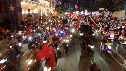 Nhìn lại khoảnh khắc TPHCM rực rỡ màu cờ khi Việt Nam vô địch ASEAN Cup