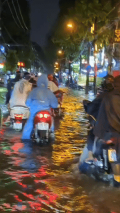 Nam bộ đối diện với mưa lớn kéo dài đến ngày 24-9