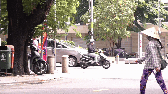 Kỳ 2: Nghề bán vé số dạo – Tựa vào sàn an sinh tối thiểu